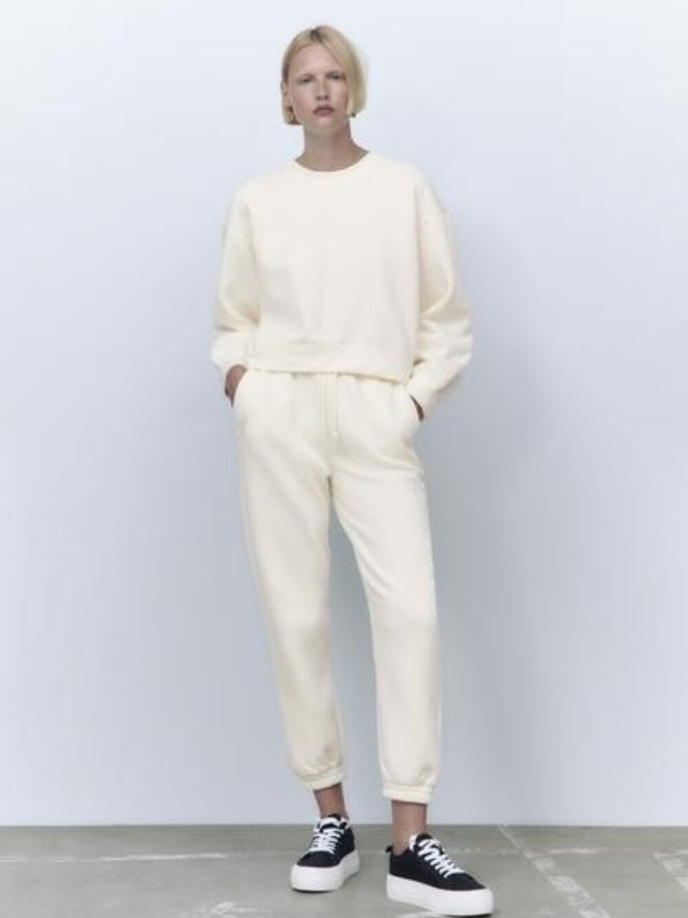 NWT ZARA Sweatshirt + Sweatpants Cream S